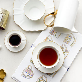 Amelie Brushed gold lifestyle photo