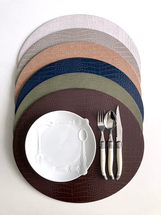 Dovi Oval Placemats Collection Lifestyle Photo