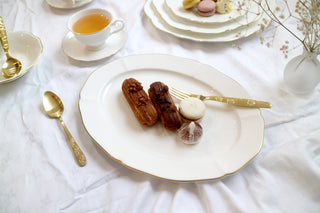 Amelie Brushed Gold Lifestyle Photo Oval Platter Cut