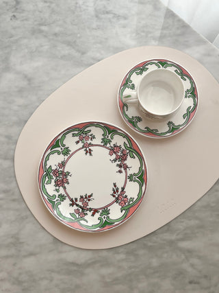 Deco Oval Placemats Ivory Lifestyle Photo