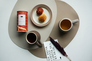 Deco Oval Placemats Light Beige & Milky Brown Lifestyle Photo