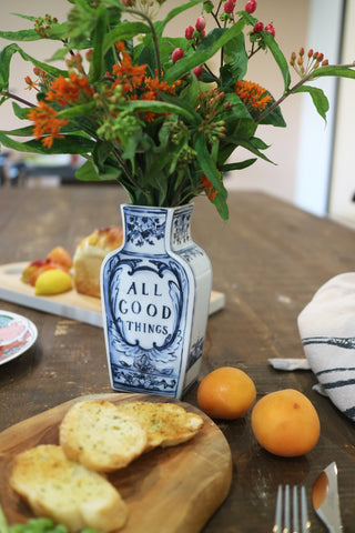 Well Versed Today Small Vase Lifestyle Photo