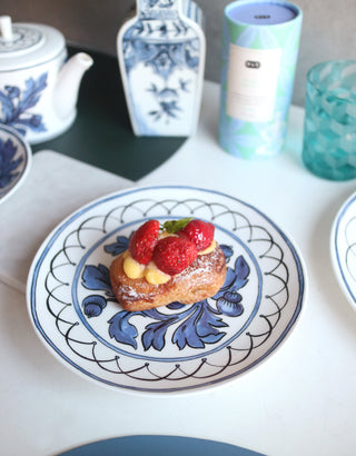 Heritage Blue Bird Lifestyle Photo Salad Plate Cut