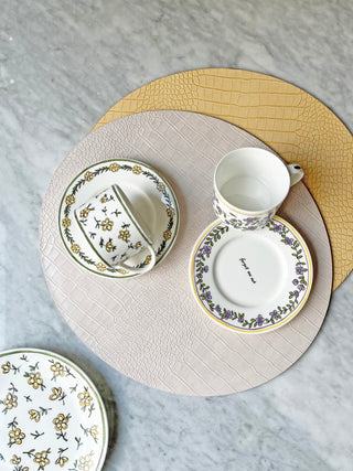 Heritage Daisy Chain & Forget Me Not Lifestyle Photo